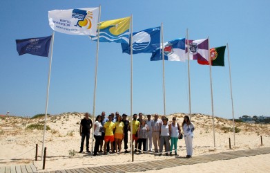Praias Louletanas já têm bandeiras azuis hasteadas